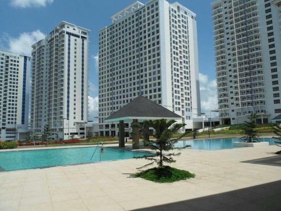 Taal Lake View Wind Residences By Smco Tagaytay City Exterior foto