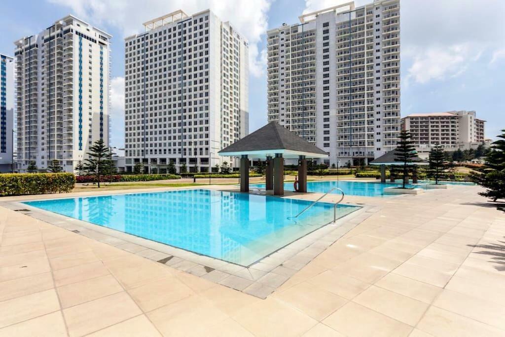 Taal Lake View Wind Residences By Smco Tagaytay City Exterior foto